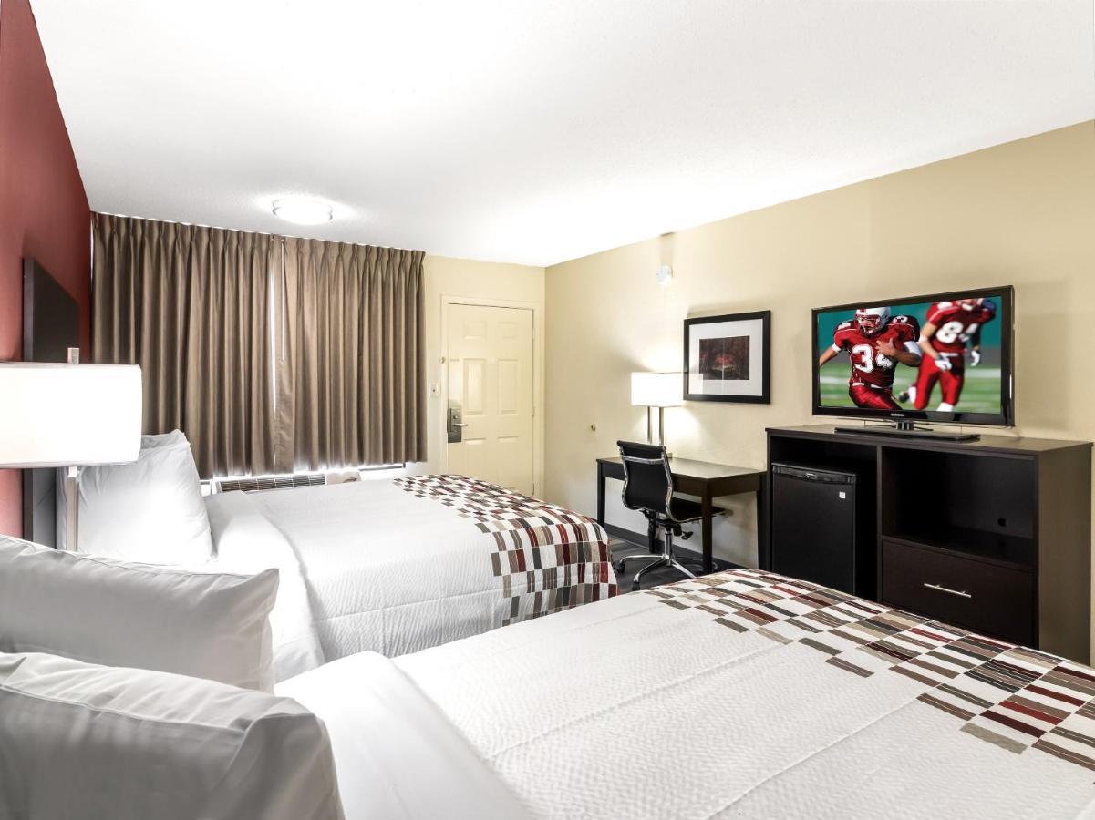 Red Roof Inn Дандрижд Екстериор снимка