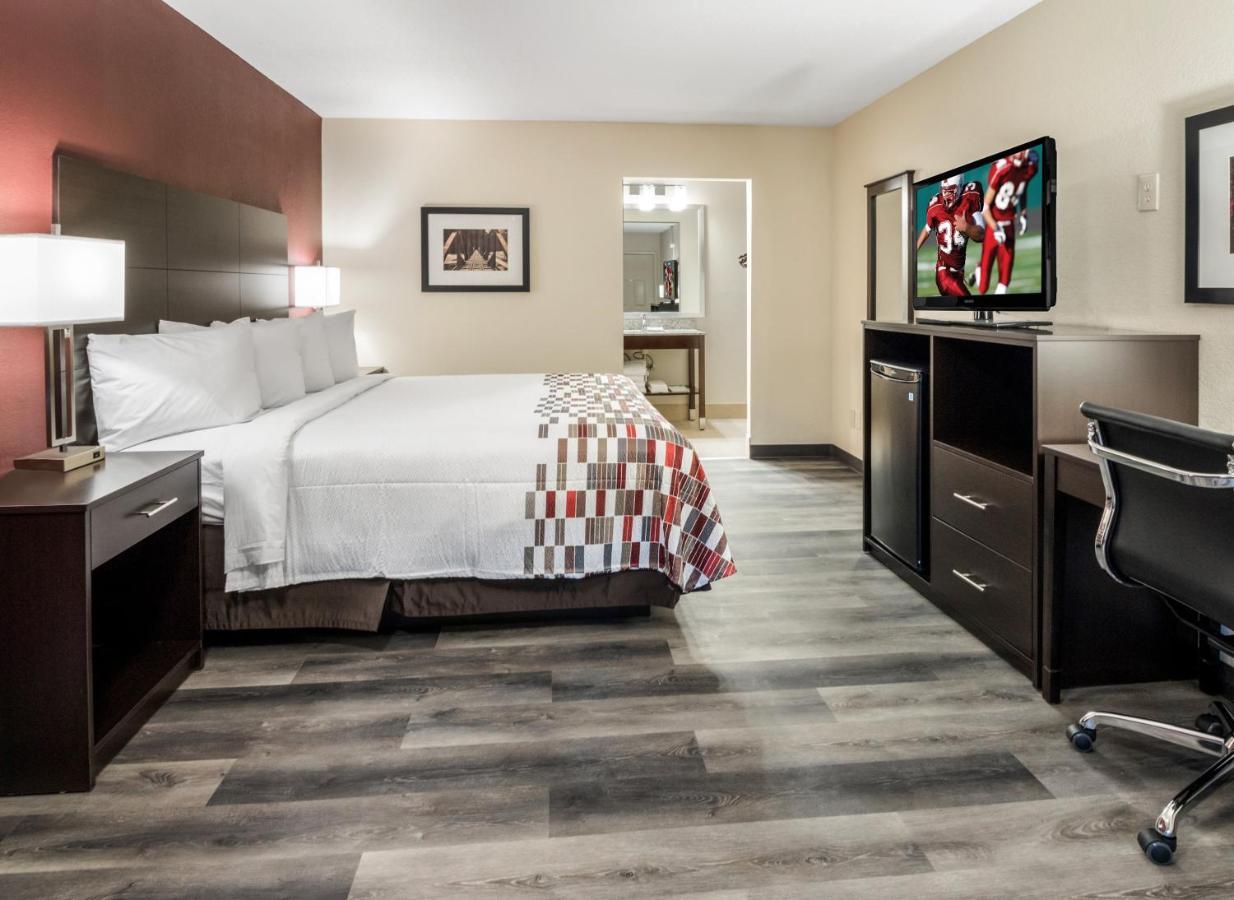 Red Roof Inn Дандрижд Екстериор снимка