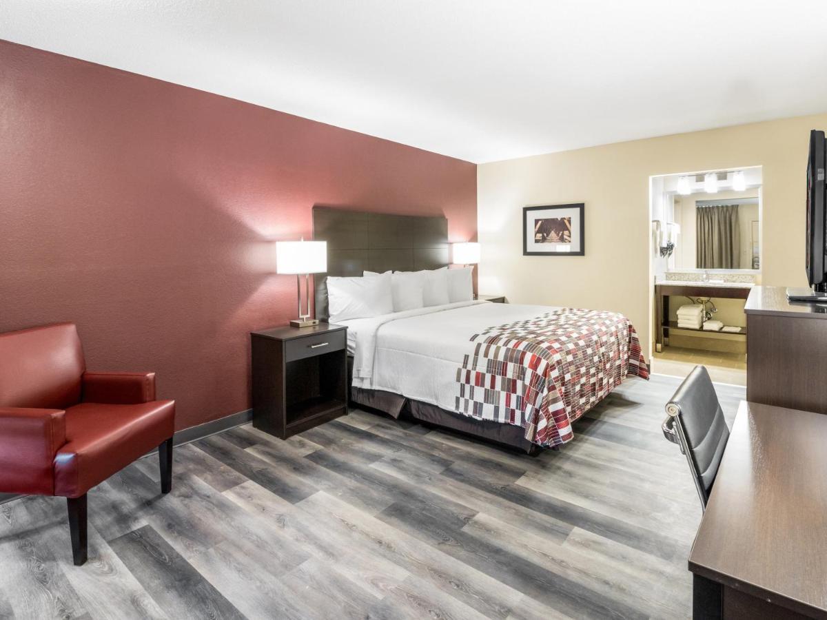 Red Roof Inn Дандрижд Екстериор снимка