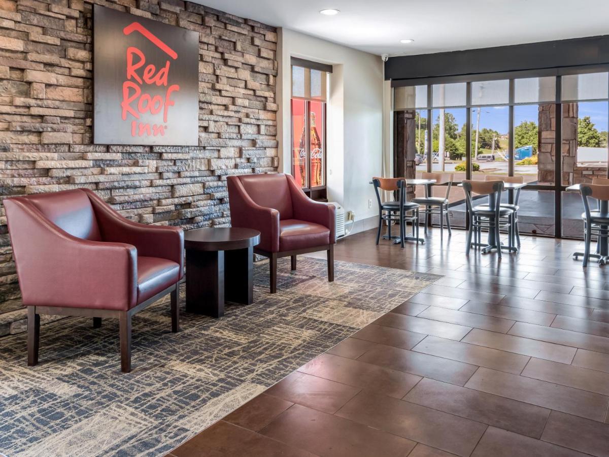 Red Roof Inn Дандрижд Екстериор снимка