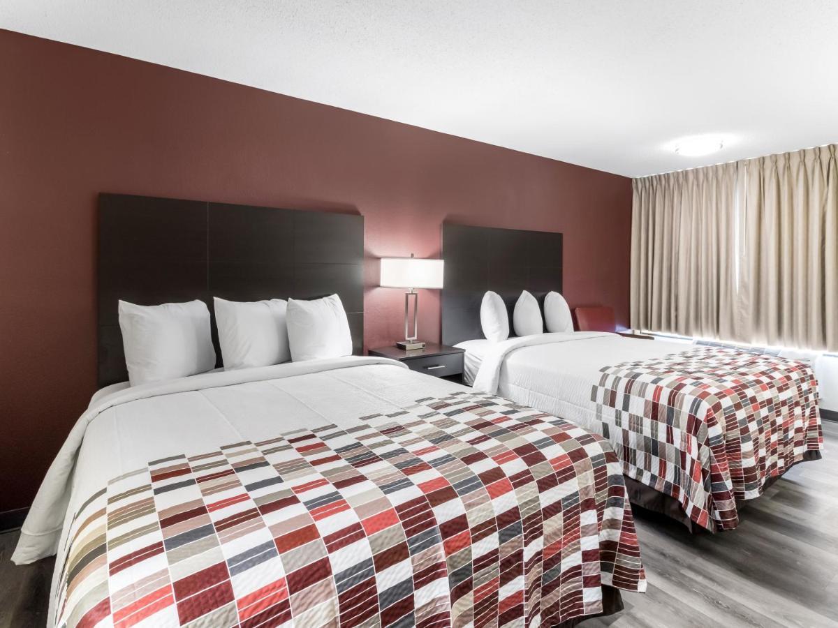 Red Roof Inn Дандрижд Екстериор снимка